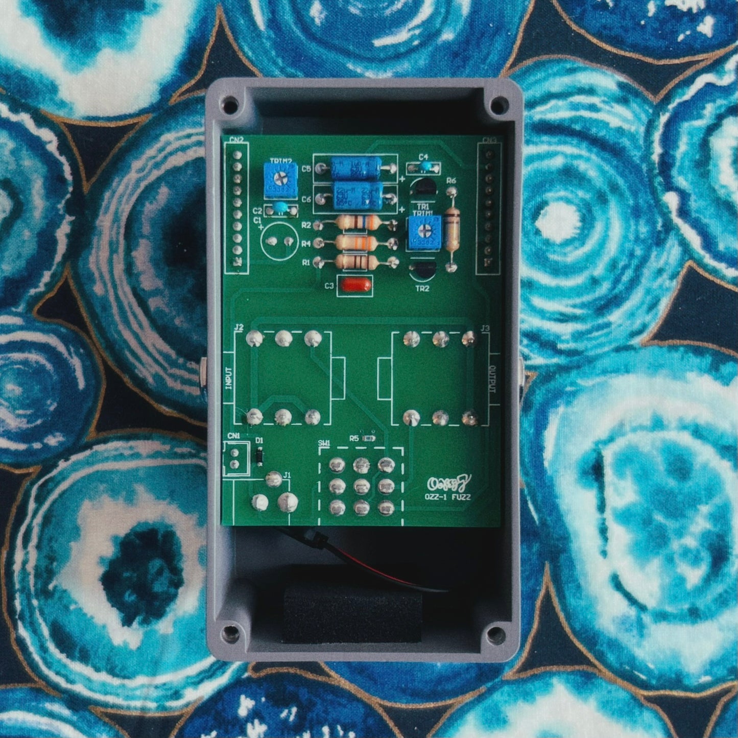 Oopegg "Super Retro Fuzz" OZZ-1